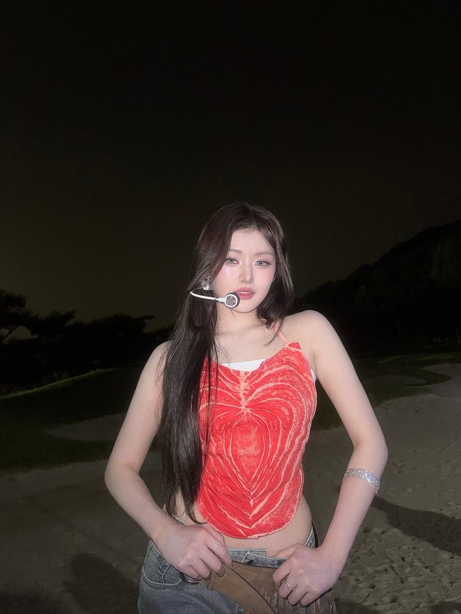 athena pics tweet media