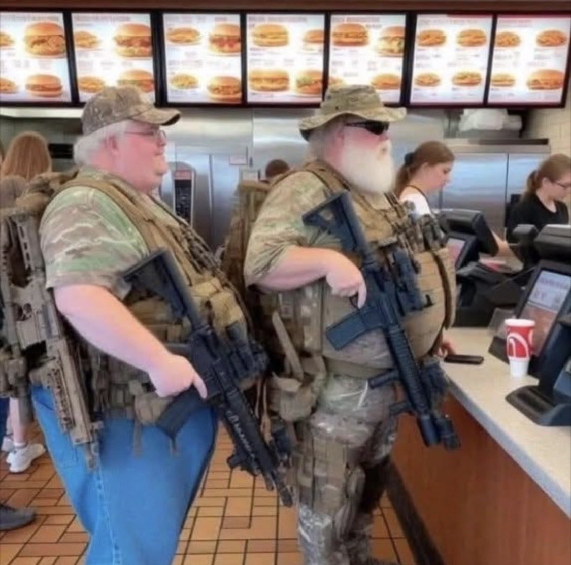 Lloyd Legalist tweet media