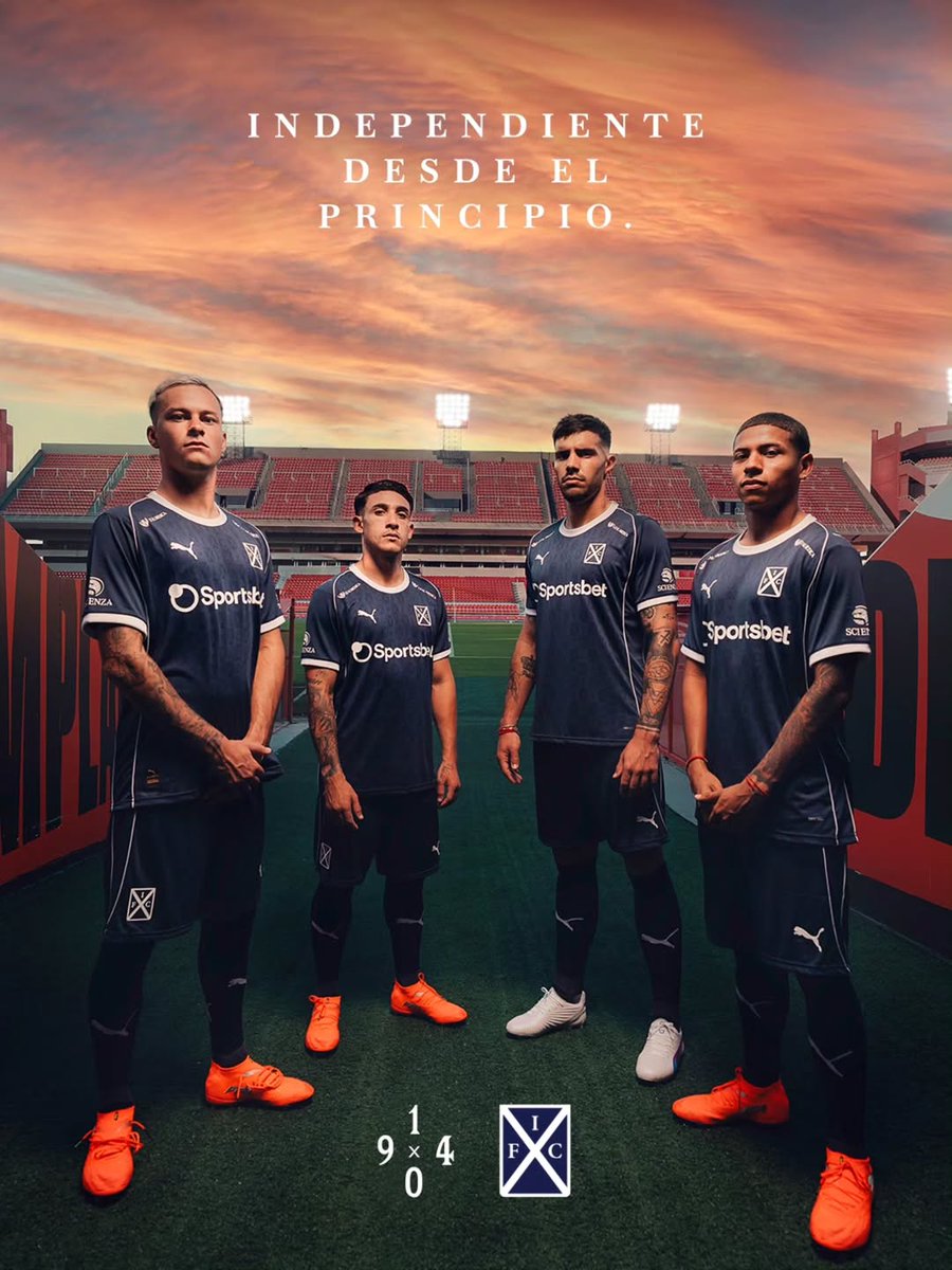 PUMAArgentina's tweet photo. Una historia que se sigue escribiendo.

La tercera camiseta de Independiente ya está disponible en https://t.co/AmwmrgyVH7, PUMA stores e Independiente Store.

#TodoRojo 🔴 https://t.co/CZeZi9dGw6