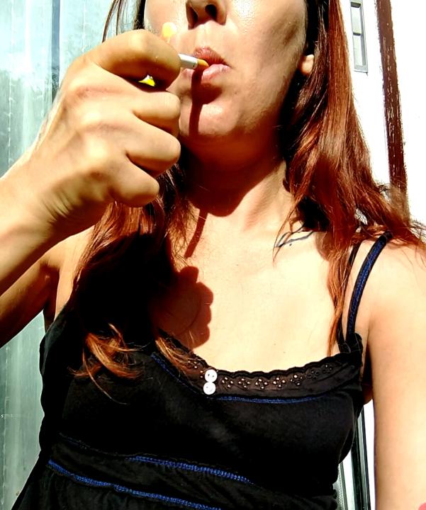 SmokingMsDomme's tweet photo. I just sold a video on #realloyalfans. Take a look here: https://t.co/DijMHuACx7 https://t.co/b9qDtpVEe1