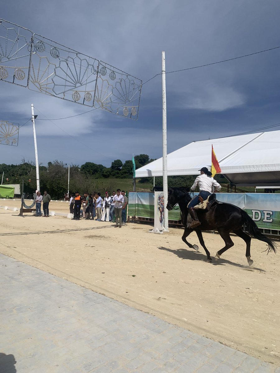 Angela Kristina tweet media