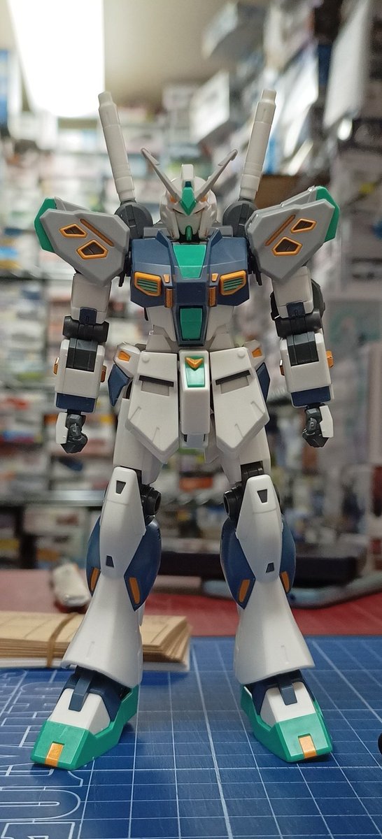 hobby_root's tweet photo. 量産型νガンダムだけでシールをほぼほぼ使うので少し多い印象
アリュゼウスになれば気にならないとは思います https://t.co/pT5DoFbsCx