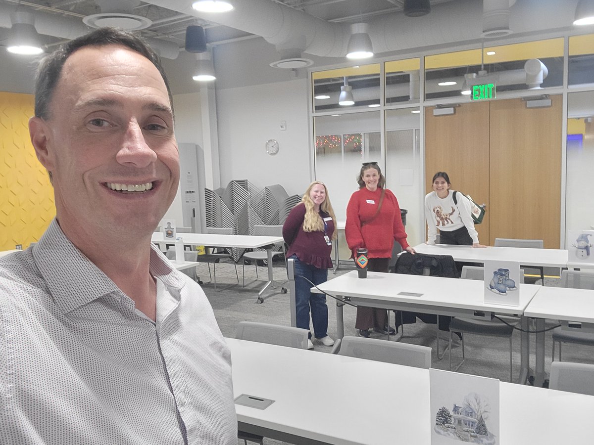 ChasWaterSystem's tweet photo. Happy National Library Week! Libraries are one of our favorite partners because they include dedicated employees, curious patrons, and rooms to engage our community in! @ChasCoLibrary https://t.co/U6YsVB2M2Y