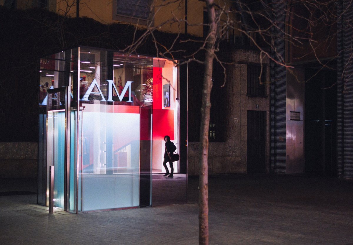 DarioSolera's tweet image. Silhouettes in the night
📍 Milan, Italy

streetPhotography #street #photography #urban #urbanPhotography #city #visualStorytelling #streetStories #people
#milan #milano #italy #italia
#night #nightPhotography
#neon #neons
#silhouette #silhouettes #shadows #lightAndShadow