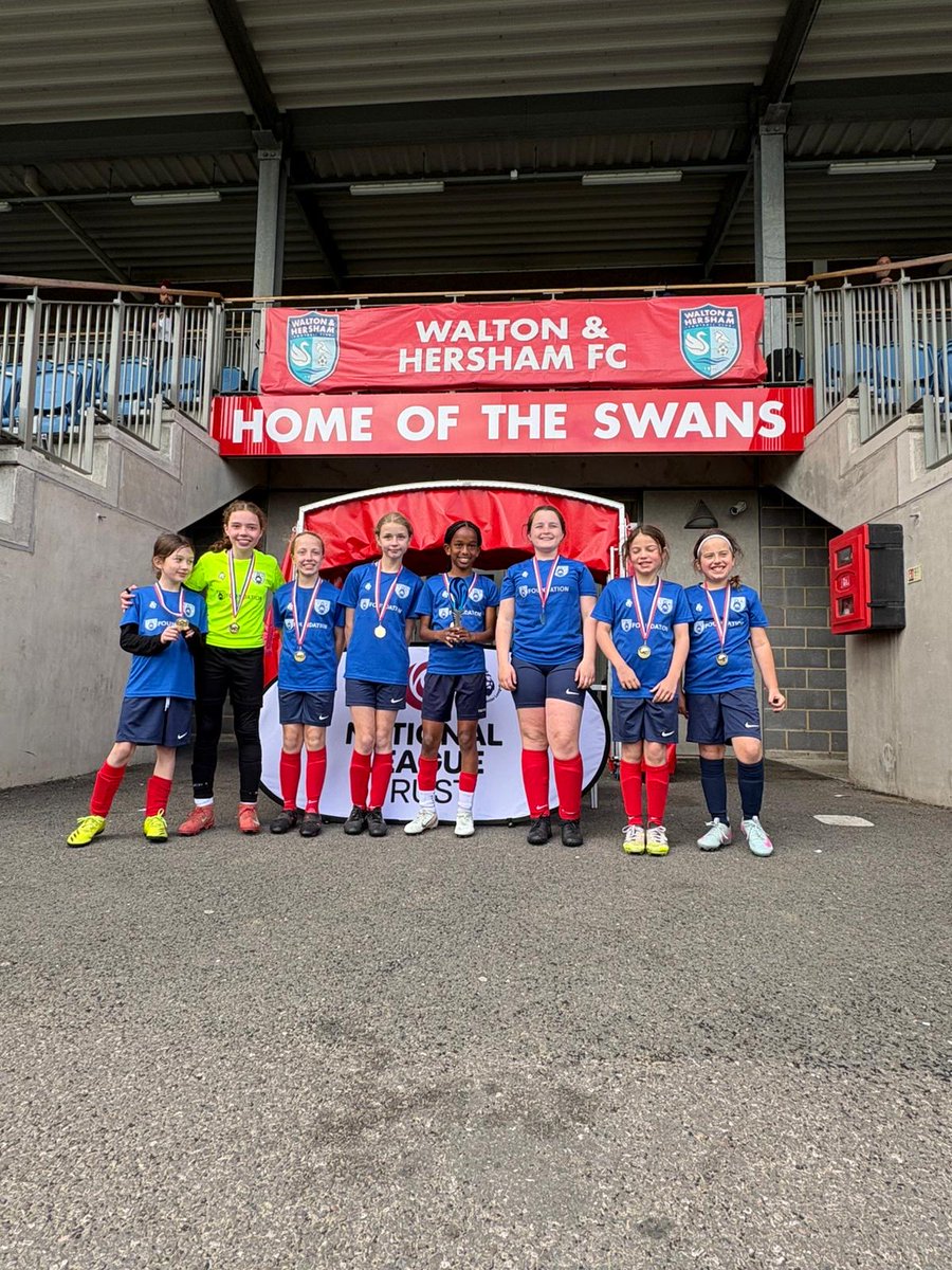 tonbridgeangels's tweet photo. 𝐀𝐧𝐠𝐞𝐥𝐬' 𝐆𝐢𝐫𝐥𝐬 𝐇𝐞𝐚𝐝𝐢𝐧𝐠 𝐭𝐨 𝐖𝐞𝐦𝐛𝐥𝐞𝐲

Schoolgirls representing Angels are heading to Wembley after triumphing in the National League Trust U11 Cup

Congratulations to all involved 👏

https://t.co/FfneSd1KGE https://t.co/u2ybqFKtQW