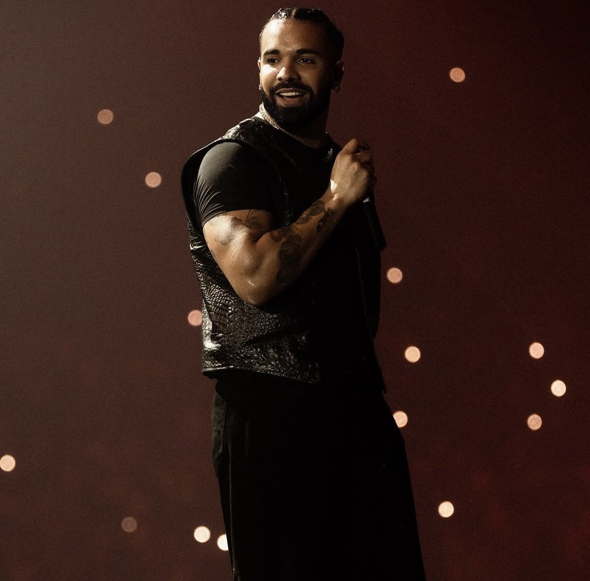 ALMIGHTEE. tweet media