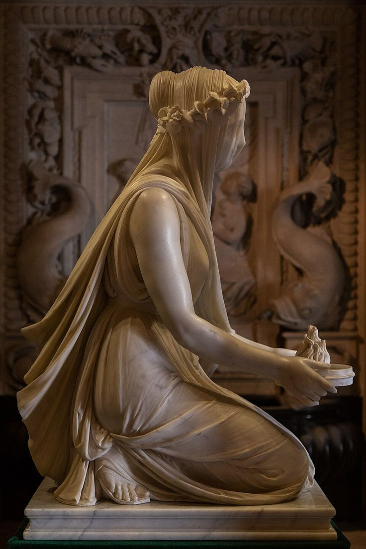 annie151092's tweet image. A veiled Vestal Virgin Raffaelle Monti (1846-1847) #sculpture #veiled