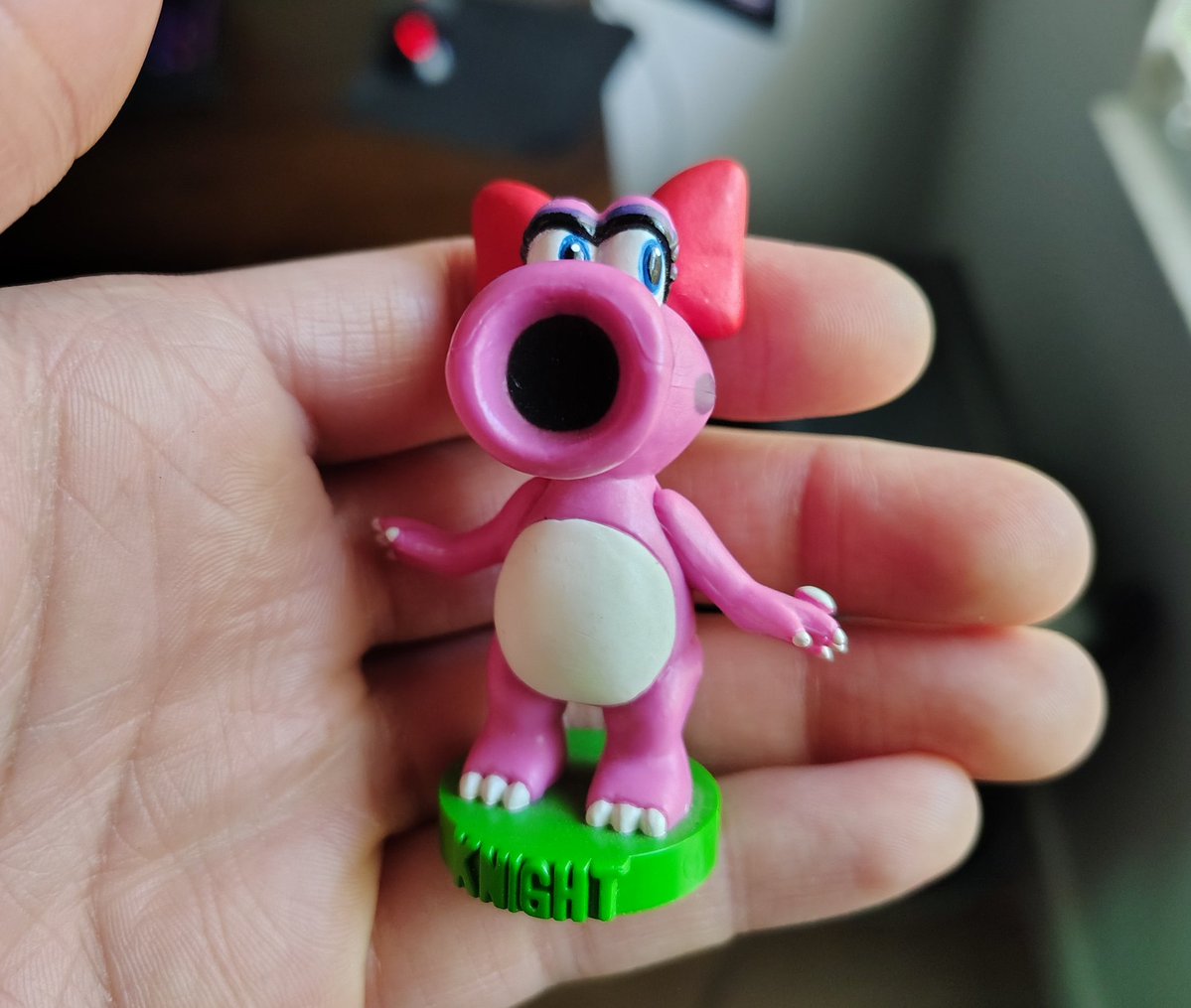 WaffulSyrup's tweet image. I should probably get an actual Birdo figure down thr line because this is just a chess piece

She's more than a knight she's a queen