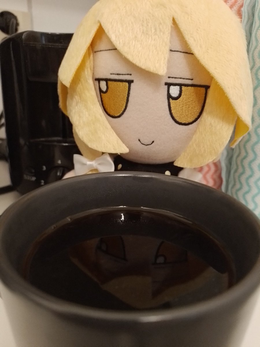 fryfaec's tweet image. Teamwork makes the dream work!

How do you drink your coffee? Or do you prefer tea?

#fumo #fumofumo #coffee