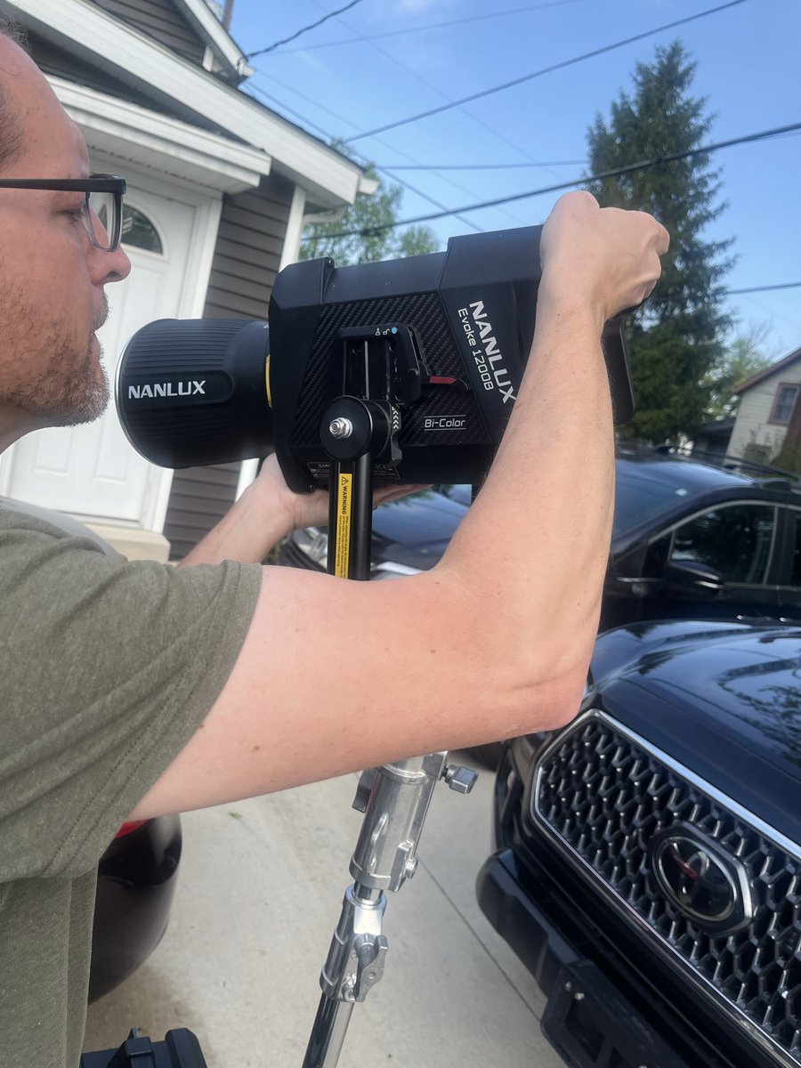 IAMedia_Ohio's tweet image. The biggest @NanliteUSA we have on site today, the Evoke 1200 bicolor. Add that to a 600 and two 720s and this production is looking brilliant! We love the ease of the app controls. 
#lighting #videoproduction #Ohio #results