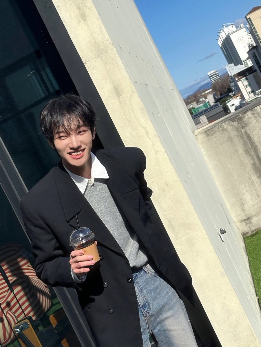 ᖇᎥꪀᘜᜊ tweet media