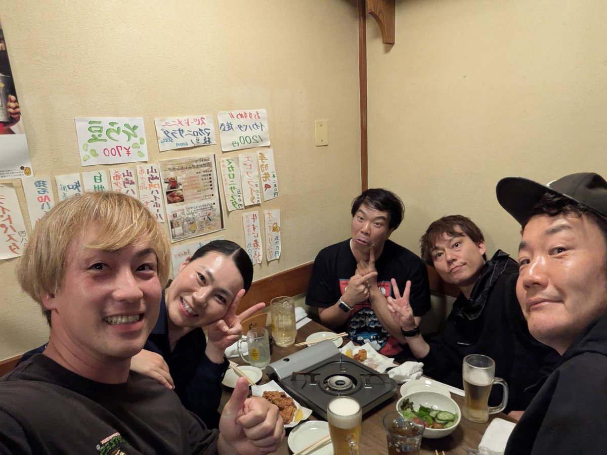 ok_sunshine_'s tweet photo. 昔話に花が咲きました！！
懐かしのメンバー！
飲み過ぎた！
#永島知洋　#カンカン　#かつまたじゅんいち　#田村ゆきこ　#ジャンファンカ　#TOKYOCOOL #お先にどうぞ https://t.co/2JyJF19lCi
