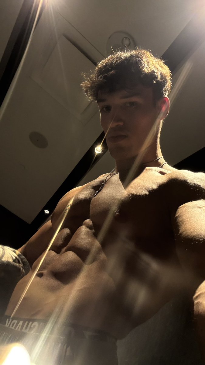 Jack Hutch tweet media