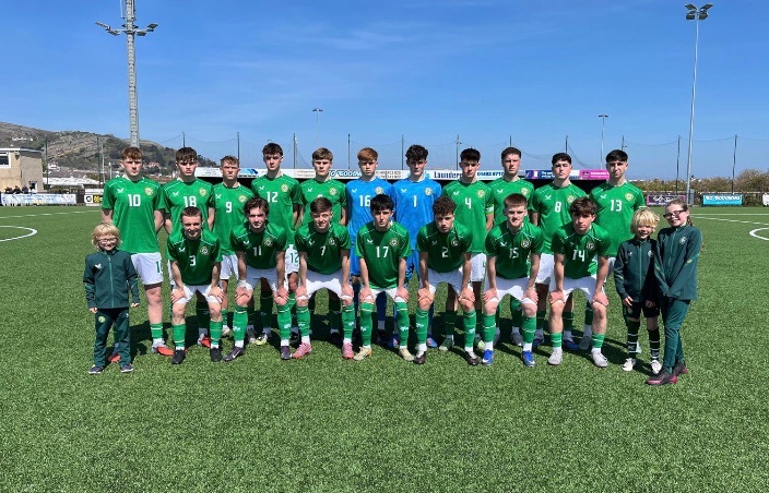 faischools's tweet photo. @stjosephsbish @salesiancolcel ⏰ FULL TIME

👉 Wales 3-1 Ireland

🛡 #CentenaryShield

🤔 Probably Ireland’s best performance in the campaign but frustratingly they couldn’t convert the chances they created

👊 Huge well done to all the Irish players who lined out for their Country this season 👏 #Proud https://t.co/tiMyffkWsx
