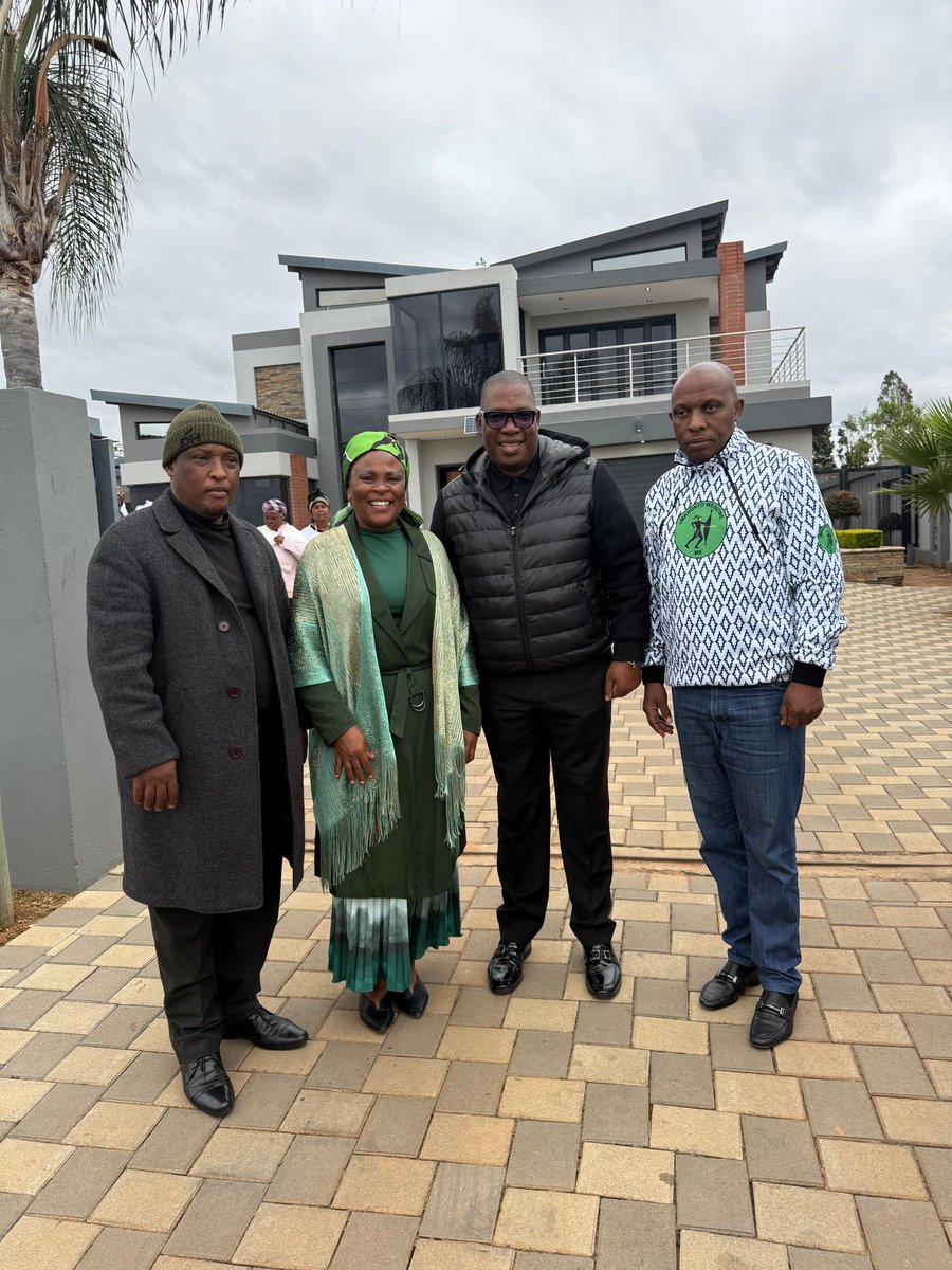 Cadre Lerato Nguyi tweet media