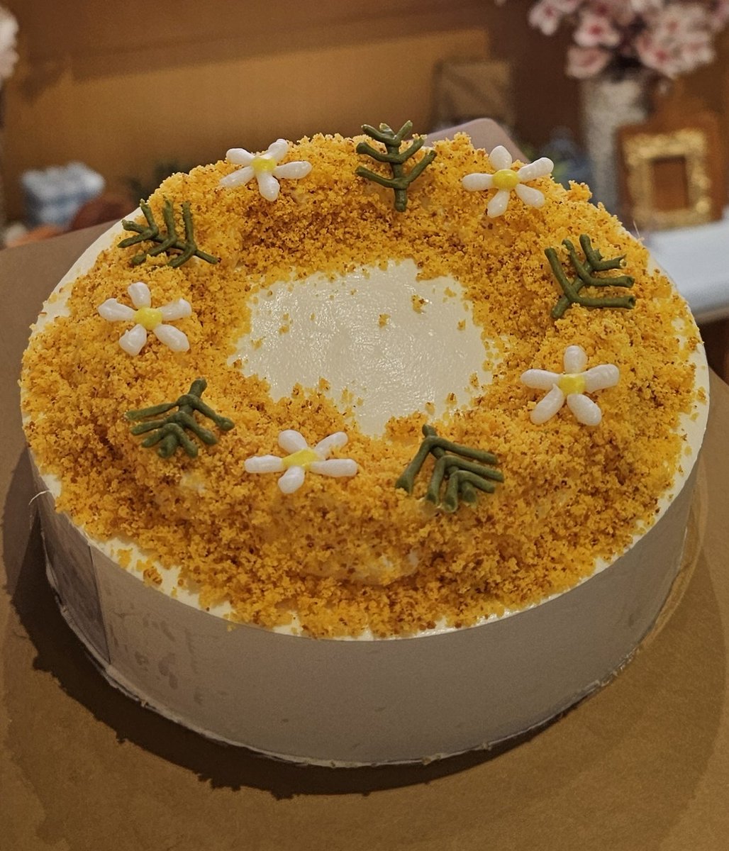 Bee 🌸 tweet media