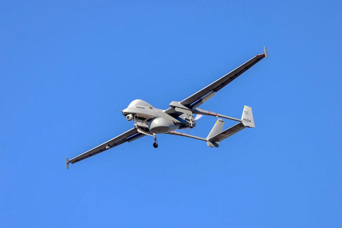 African Pilot tweet media