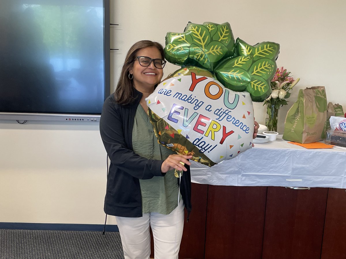 FloridaCSUA's tweet photo. Today is Administrative Professionals Day and we want to take this opportunity to acknowledge our Administrative Assistant, Maria Pichardo. 

Thank you for all of your hard work you, keeping operations running smoothly here at the Center and with all of our programs! https://t.co/NztcrOw4Jx