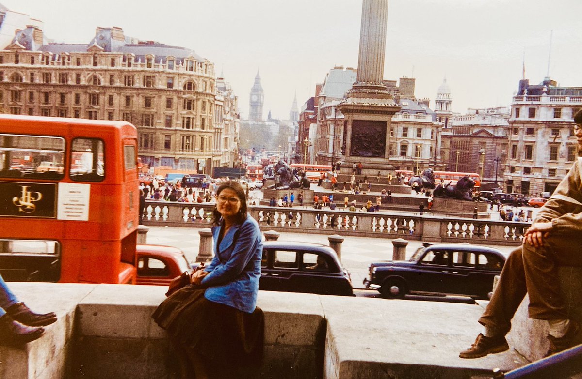 StephenBWhatley's tweet image. My beloved mother Marjorie J. Whatley (1943-1981) outside the National Gallery, London in January 1981 after a family visit; in a classic barely changed view, that inspires my forthcoming work. #London #TrafalgarSquare #BigBen #mother #NationalGallery