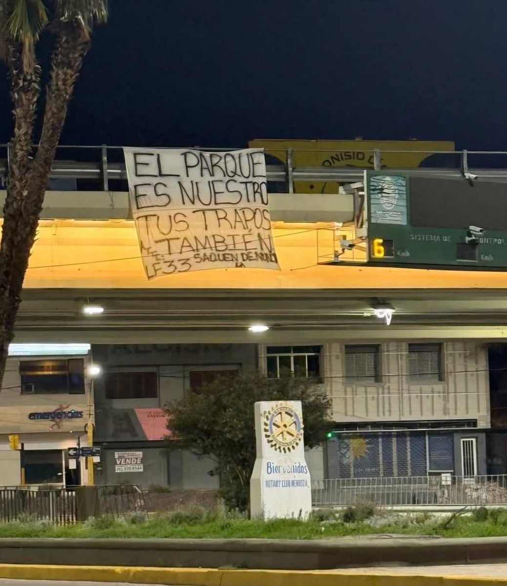 MATIPASCUALETTI's tweet photo. Empezó el duelo de trapos en la previa del #Superclasico Mendocino https://t.co/SG3xFXBtgS