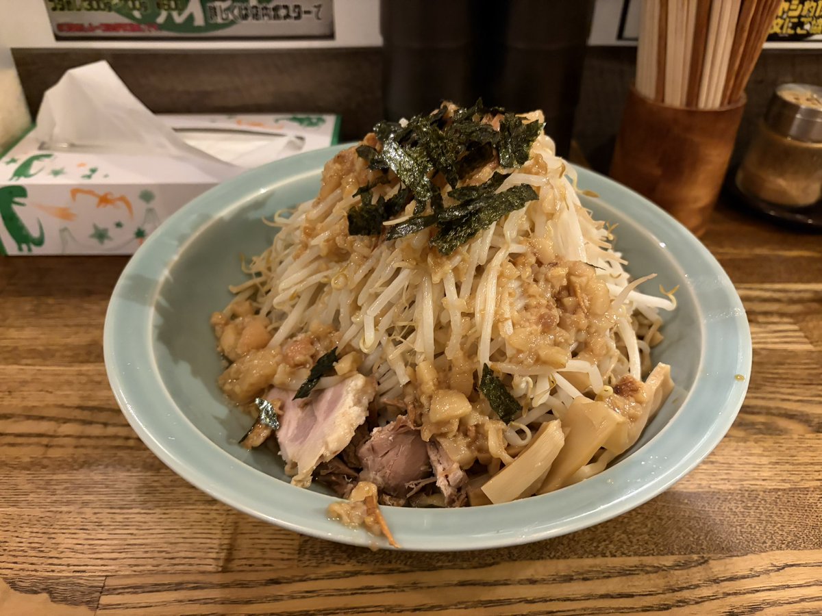 ひぽ tweet media