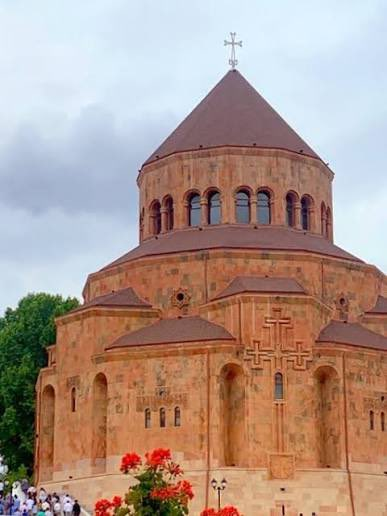 Gagik4In's tweet image. The demolition of the Holy Mother of God Cathedral in Stepanakert has sparked deep sadness and concern, as Armenian groups mourn what they see as a significant loss of cultural A painful reminder of how fragile cultural heritage can be in times of conflict #Armenia