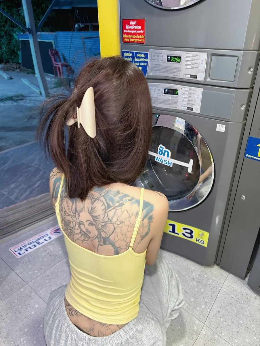 อยากรู้จัก DM มา tweet media