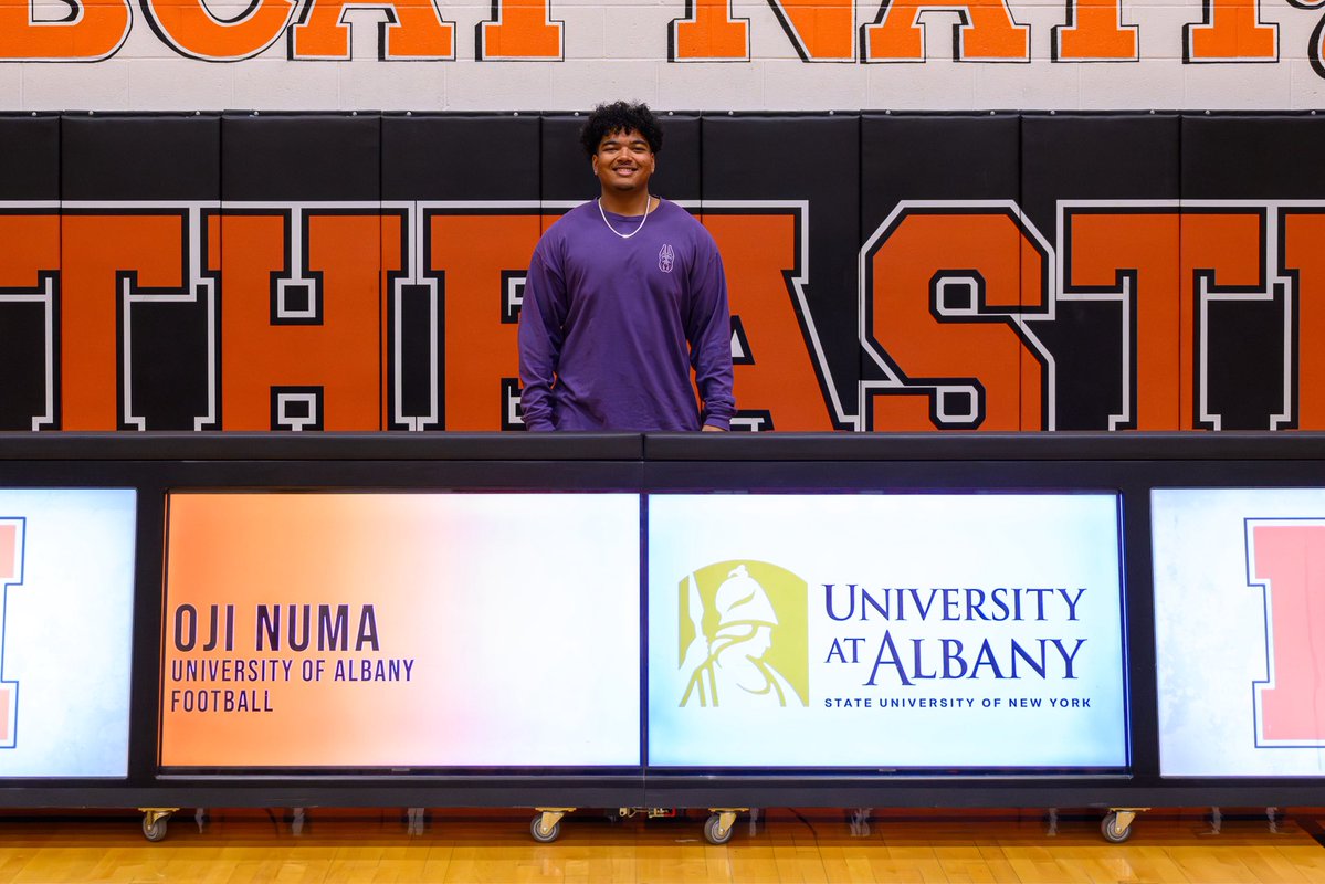 Chris Riddle tweet media