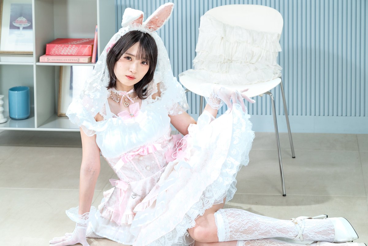 アイロボ
星名はるさん(<a href="/hoshinaharu/">星名はる ♡ アイロボ</a>)

4/26のM3(東京流通センター)
で頒布されるアルバム収録曲

『Smack My Rave (アイロボ REWIND) / produced by DJ Shimamura』 
youtu.be/BUgME-wcmrE?si…

写:2026/3/20 Malymoon撮影会
(スタジオキャナル)
#星名はる #アイロボinstagram
#Malymoon撮影会