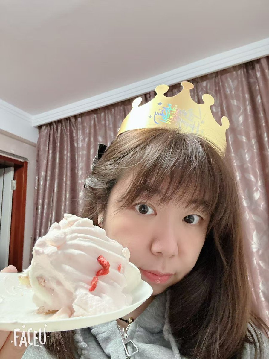Alyssa_wang423's tweet photo. Birthday!🎂 https://t.co/CEGQphs6mV