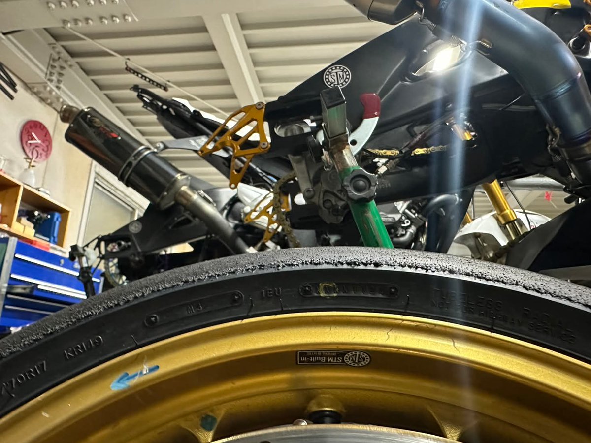 72Project tweet media