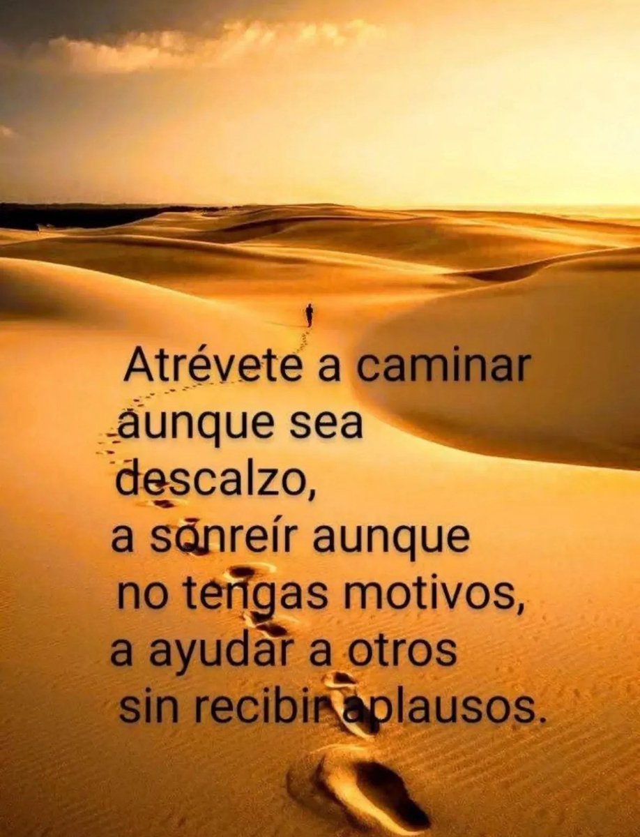 marlenealdeco's tweet image. Atrévete, la vida es una, dejemos el miedo, los prejuicios y el afán. ✨

#BuenosDias #FelizJueves #felicidad