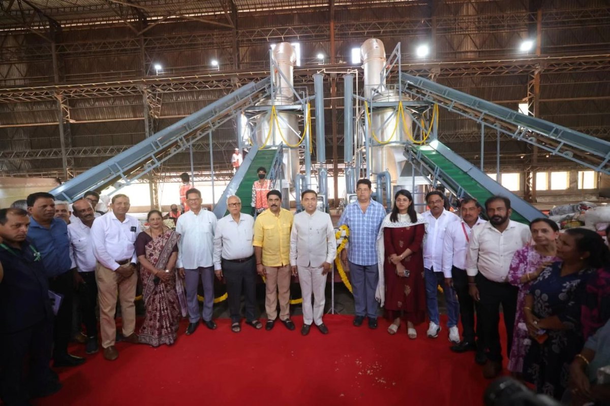 BJP4Madgao's tweet image. Hon’ble Chief Minister @DrPramodPSawant Ji inaugurated a 10 TPD gasification-based waste treatment plant at Sonsodo, #Margao. The plant uses gasification and pyrolysis technology to process waste in a scientific and eco-friendly manner, helping reduce landfill use. 
#SwachhBharat