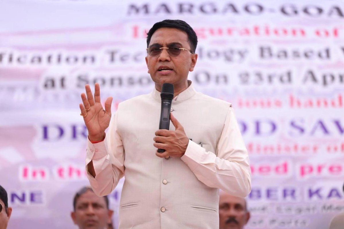 BJP4Madgao's tweet image. Hon’ble Chief Minister @DrPramodPSawant Ji inaugurated a 10 TPD gasification-based waste treatment plant at Sonsodo, #Margao. The plant uses gasification and pyrolysis technology to process waste in a scientific and eco-friendly manner, helping reduce landfill use. 
#SwachhBharat