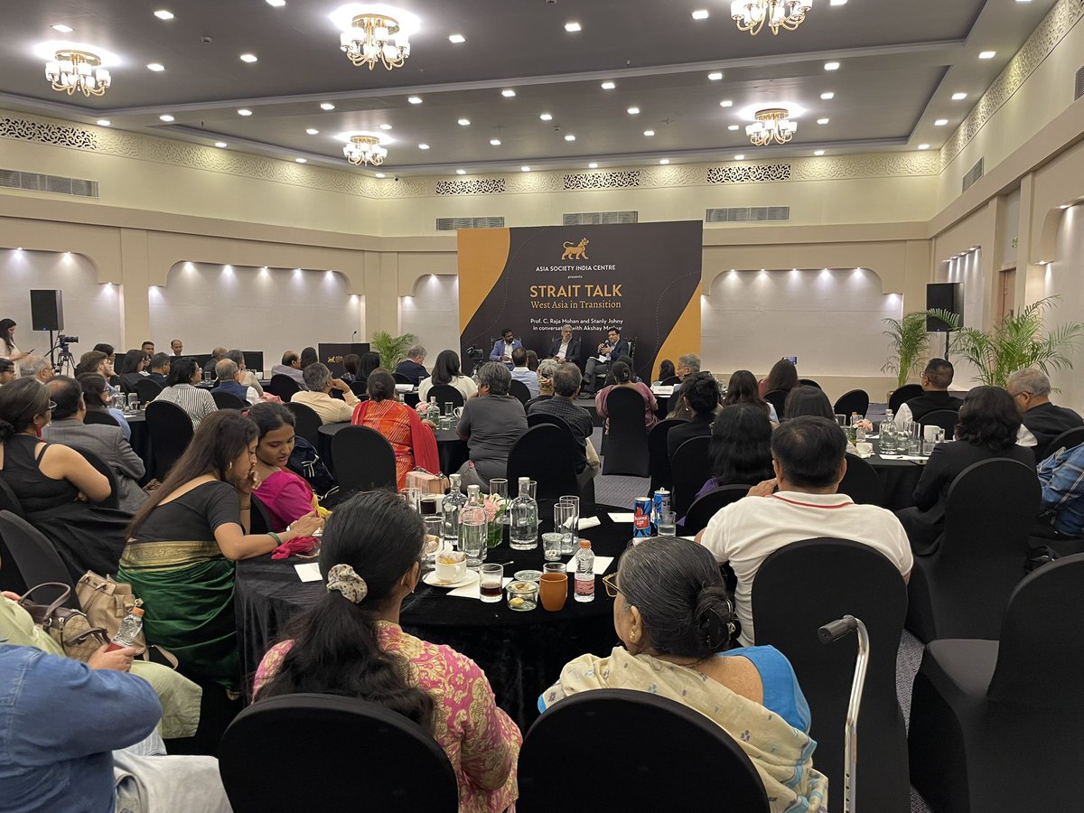 journalistreyaz's tweet photo. Almost house-full at the Portico Hall of @TajBengal for the @AsiaSocietyIC’s #StraitTalk: #WestAsia in Translation with @MohanCRaja and @johnstanly as speakers (focus on Iran crisis). https://t.co/fRJw8sciZr