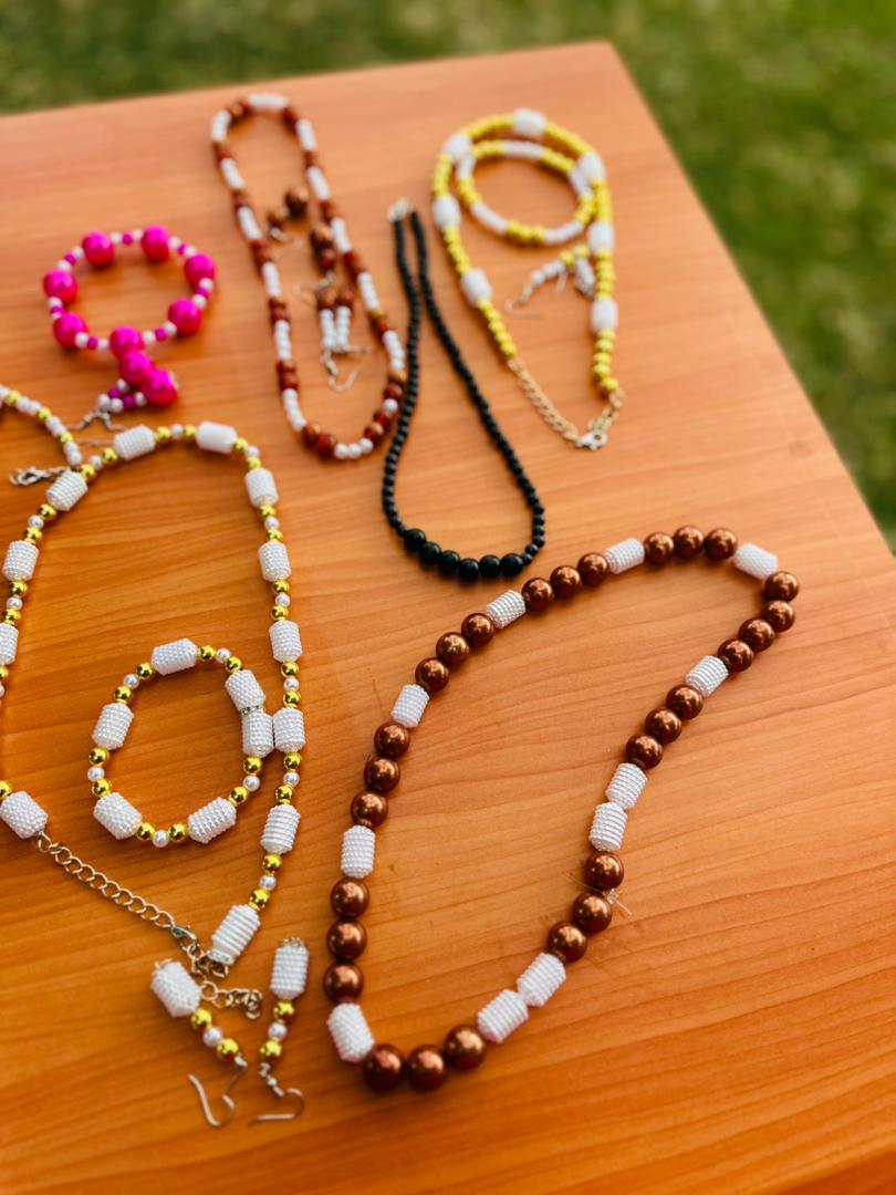 WagZimbabwe's tweet image. 📌At WAG today we celebrated #selfcare with incredible women driving change in #Zimbabwe. Knitting, crocheting, beading, laughter &amp;amp; gratitude, weaving resilience and hope together.