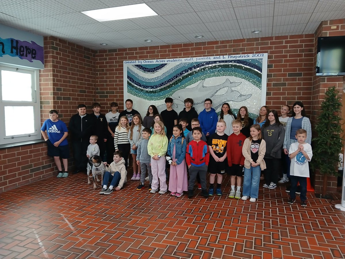 gchidiac211's tweet image. Happy Take Your Child to Work Day! Hope everyone has a great day! #studentsfirst @StaffordTwpEd