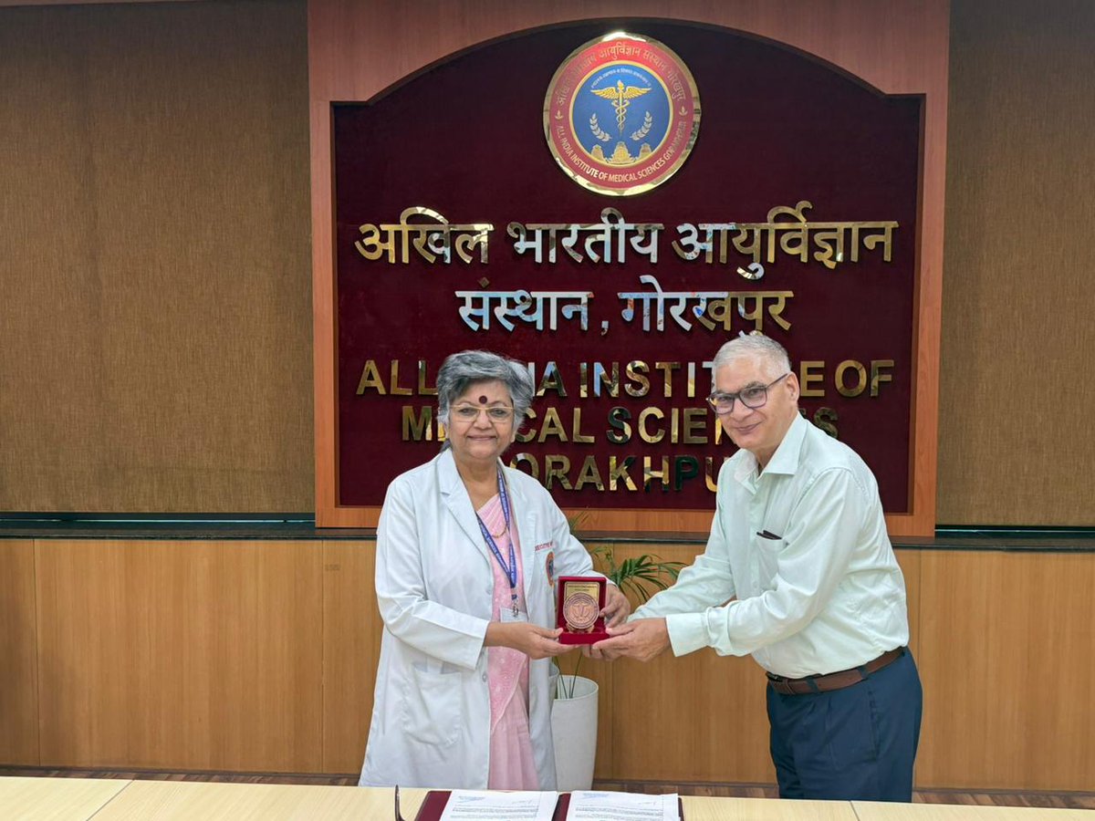 aiims_gkp's tweet photo. A new MoU was signed between ECHS & AIIMS Gorakhpur to ensure continuity of services. Maj Gen (Dr) Vibha Dutta, SM, Executive Director & CEO, and Regional Director Col Kabul Tyagi signed the MoU. Col Tyagi & OIC Lt Col Devender Tiwari also visited the OPD ECHS counter. Key issues on care & claim settlement were discussed.  @JPNadda @myogiadityanath @MoHFW_INDIA @ravikishann @CMOfficeUP @DrHeman26245445 @mpprataprao @AnupriyaSPatel