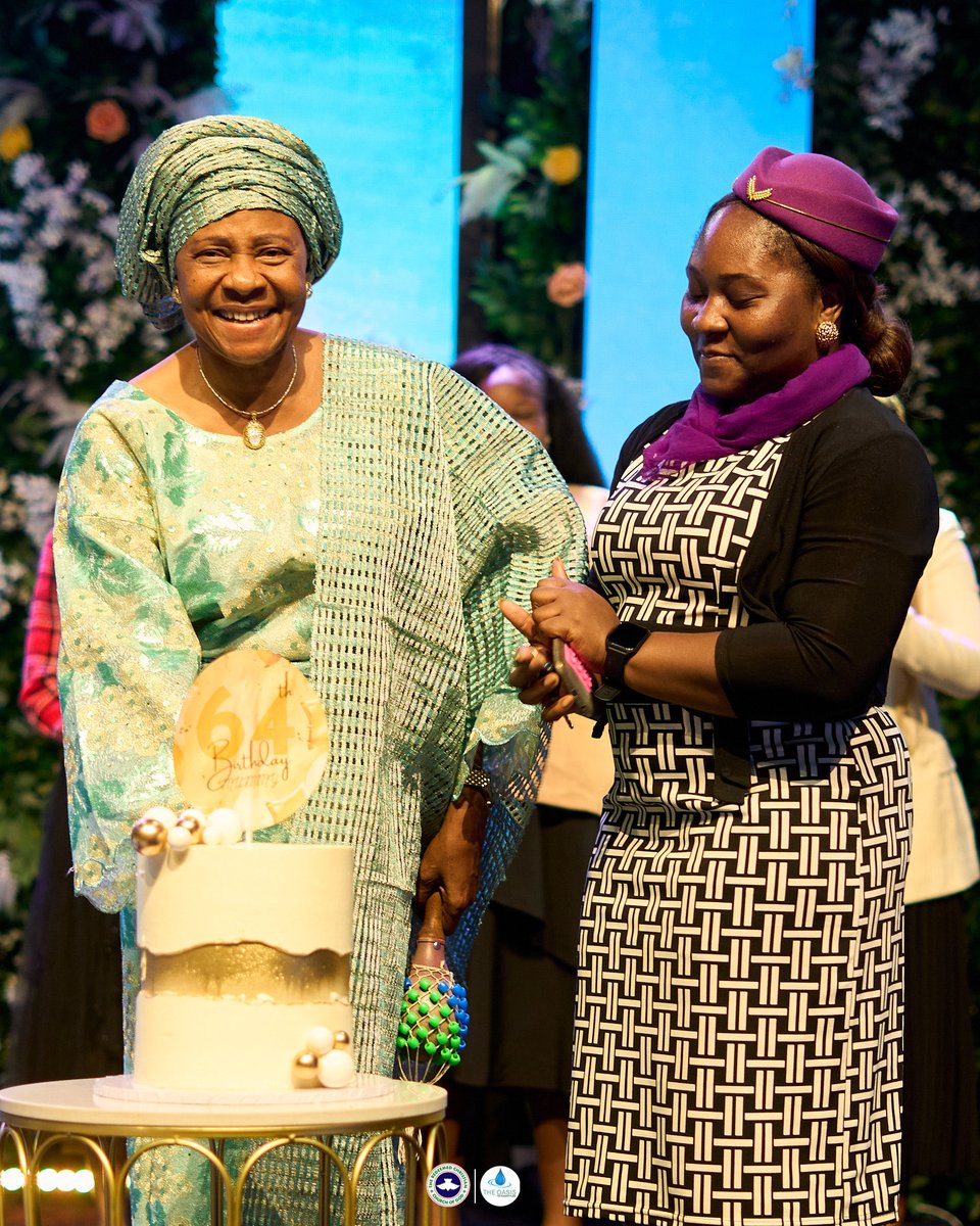 theoasislagos's tweet image. Celebrating God’s grace upon our dear mummy 💙
“Those planted in the house of the Lord shall flourish” (Ps. 92:13).

May your life continually flourish with strength, joy, and grace. We honor and celebrate you!

#TheOasisLagos #birthdaycelebration