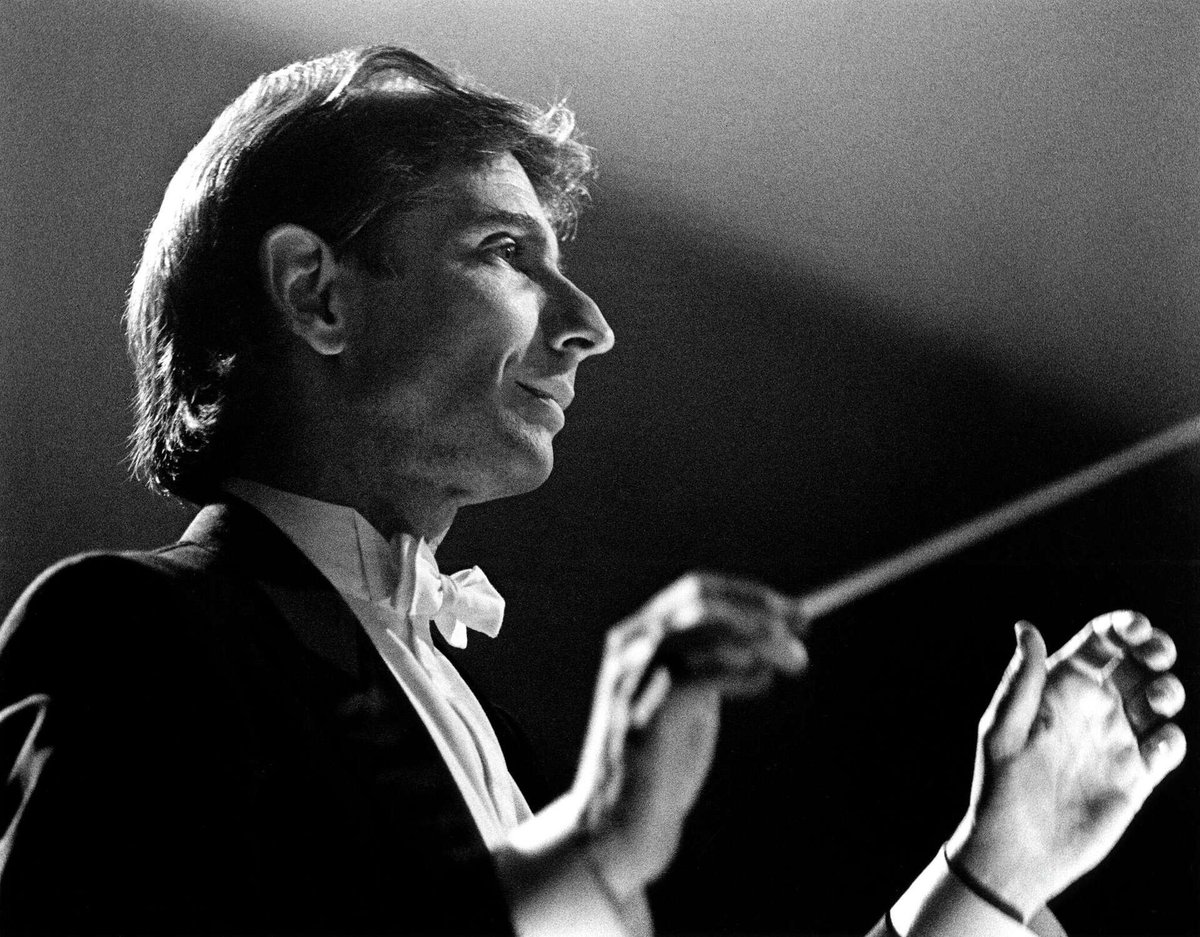 InMemoriamX's tweet image. RIP Michael Tilson Thomas, Conductor &amp;amp; Composer
New World, San Francisco, London Symphony Orchestras
Keeping Score, Great Performances, Bugs and Daffy's Carnival of the Animals
12x Grammy Award Winner, National Medal of Arts, Kennedy Center Honor
#InMemoriam #RIP