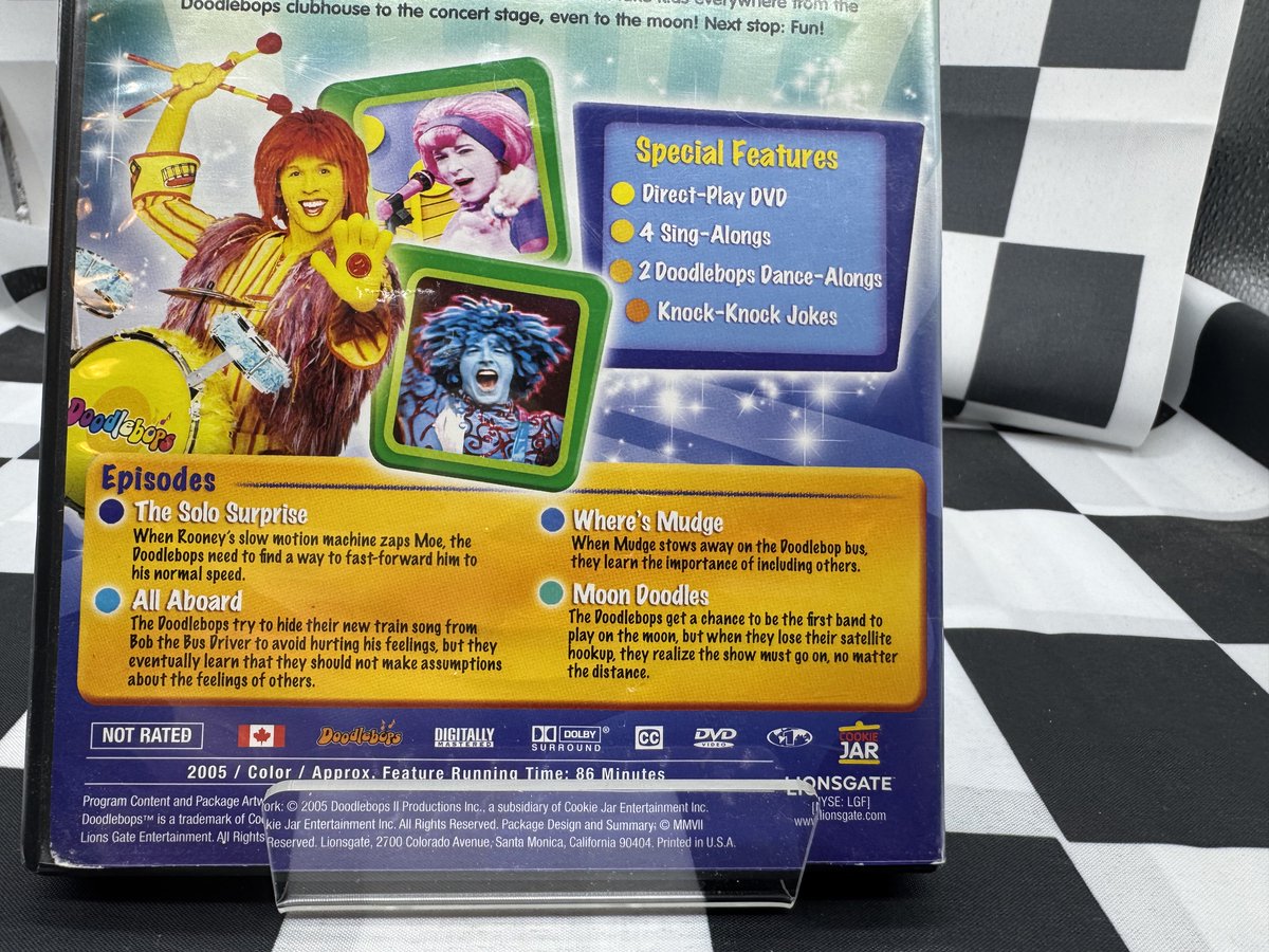 WilliamJGraham's tweet image. Check out Doodlebops - Get On the Bus (DVD, 2007) ebay.us/m/S3bu3g #eBay via @eBay 
"Doodlebops - Get On the Bus" is a children's and family TV series produced by Disney in 2007. The DVD features live-action and musical elements, with English subtitles available. The