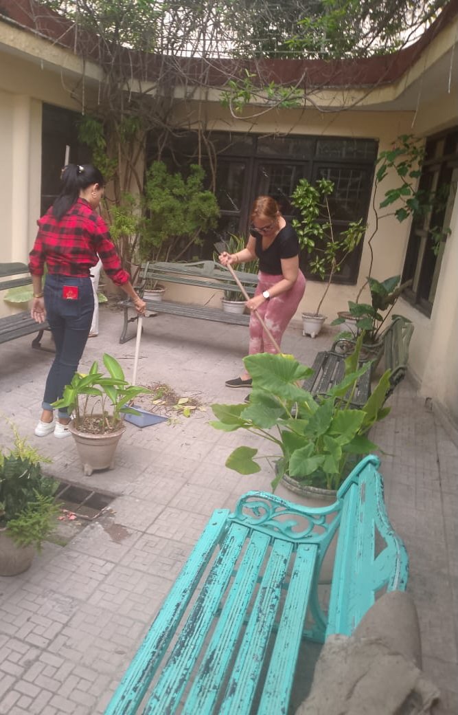 EliasMailin's tweet photo. Se realiza cambio de labor en las instituciones subordinadas a Patrimonio en saludo al Día Internacional de los trabajadores.
#CulturaGranma
#PatrimonioGranma
#LaPatriaSeDefiende https://t.co/VFXWZmLXy0