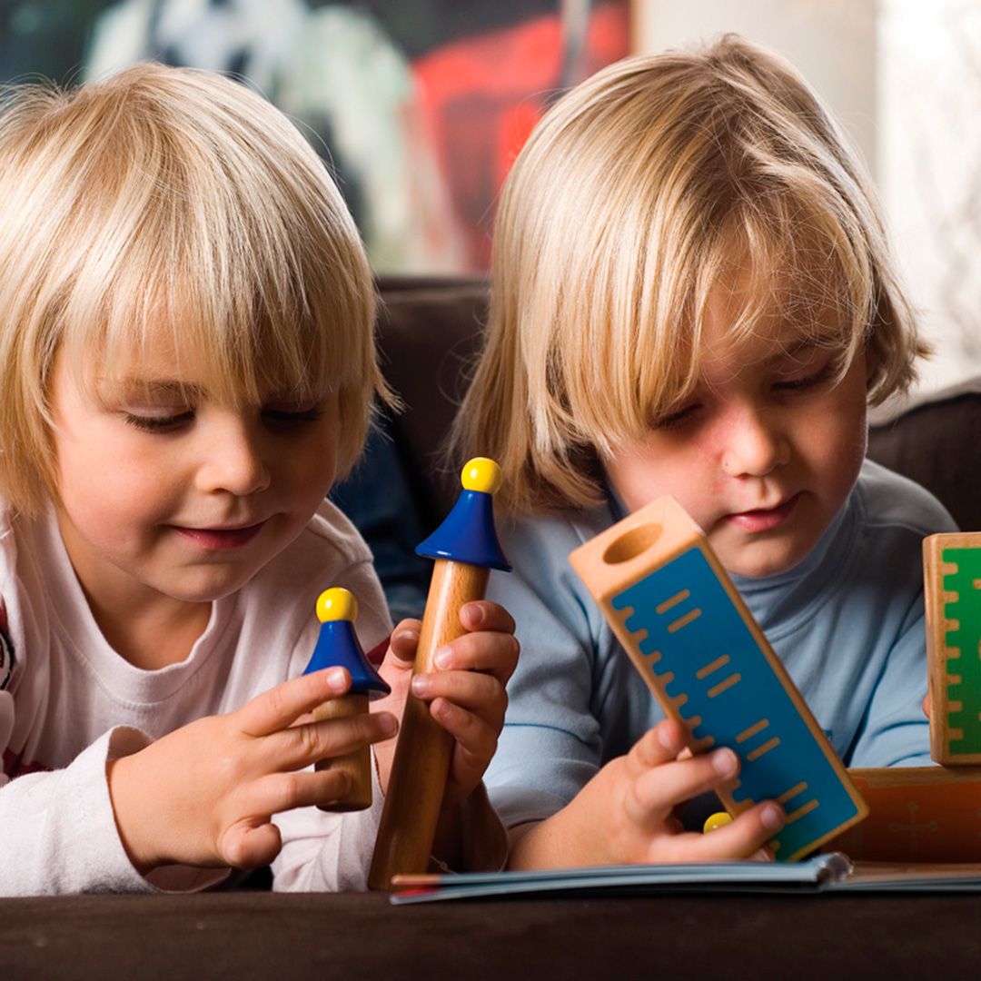 SmartGamesUSA's tweet photo. Build the castle the right way 🏰

This game challenges kids to think in layers, strengthening spatial reasoning and planning skills.

Discover more at https://t.co/qz94NVWK1K
#SmartToysandGames https://t.co/tR2nVBAt53