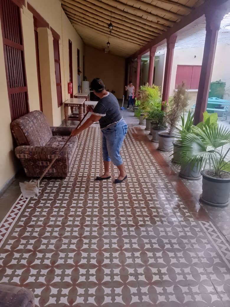 EliasMailin's tweet photo. Se realiza cambio de labor en las instituciones subordinadas a Patrimonio en saludo al Día Internacional de los trabajadores.
#CulturaGranma
#PatrimonioGranma
#LaPatriaSeDefiende https://t.co/VFXWZmLXy0