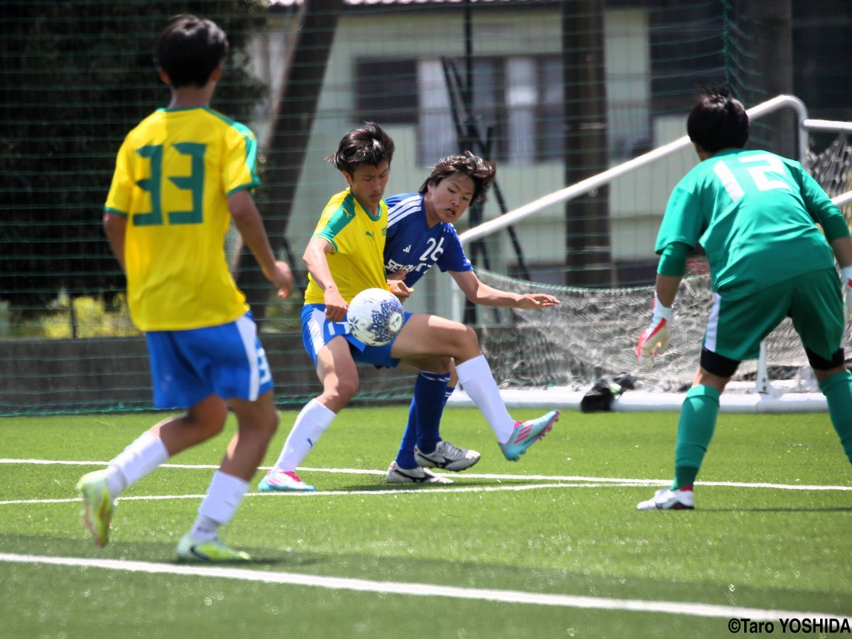 gekisaka's tweet photo. [関東 ROOKIE LEAGUE]MF尾崎史龍が得意の右足キックで同点ゴールと決勝ゴールをアシスト。帝京が4-3で逆転勝ち!

https://t.co/n75iuwEHq7

#高校サッカー #ゲキサカ https://t.co/dkSeY2iovt