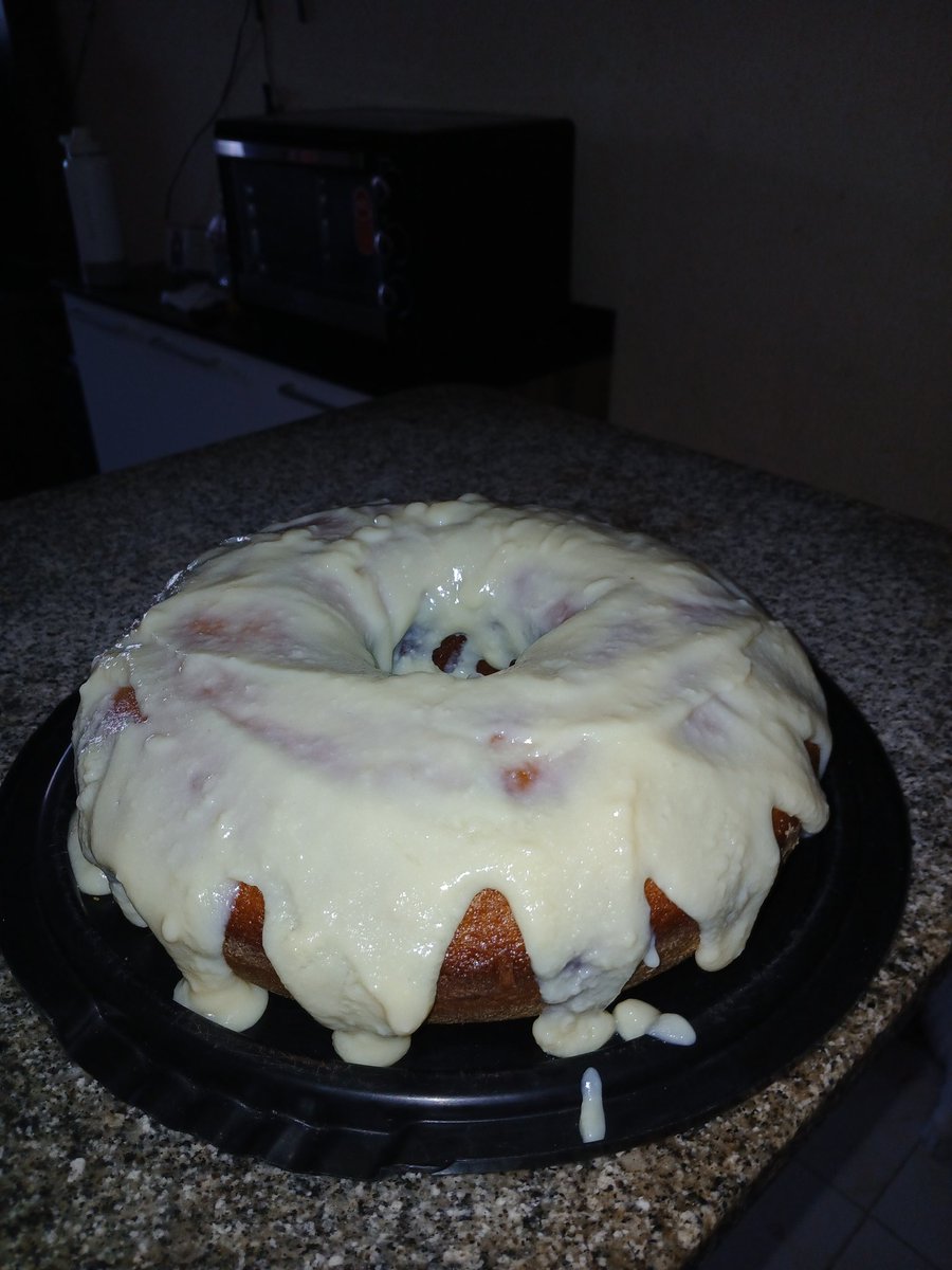 As vantagens de se namorar comigo, é que você terá sempre um cozinheiro ao seu dispor 🥺😇