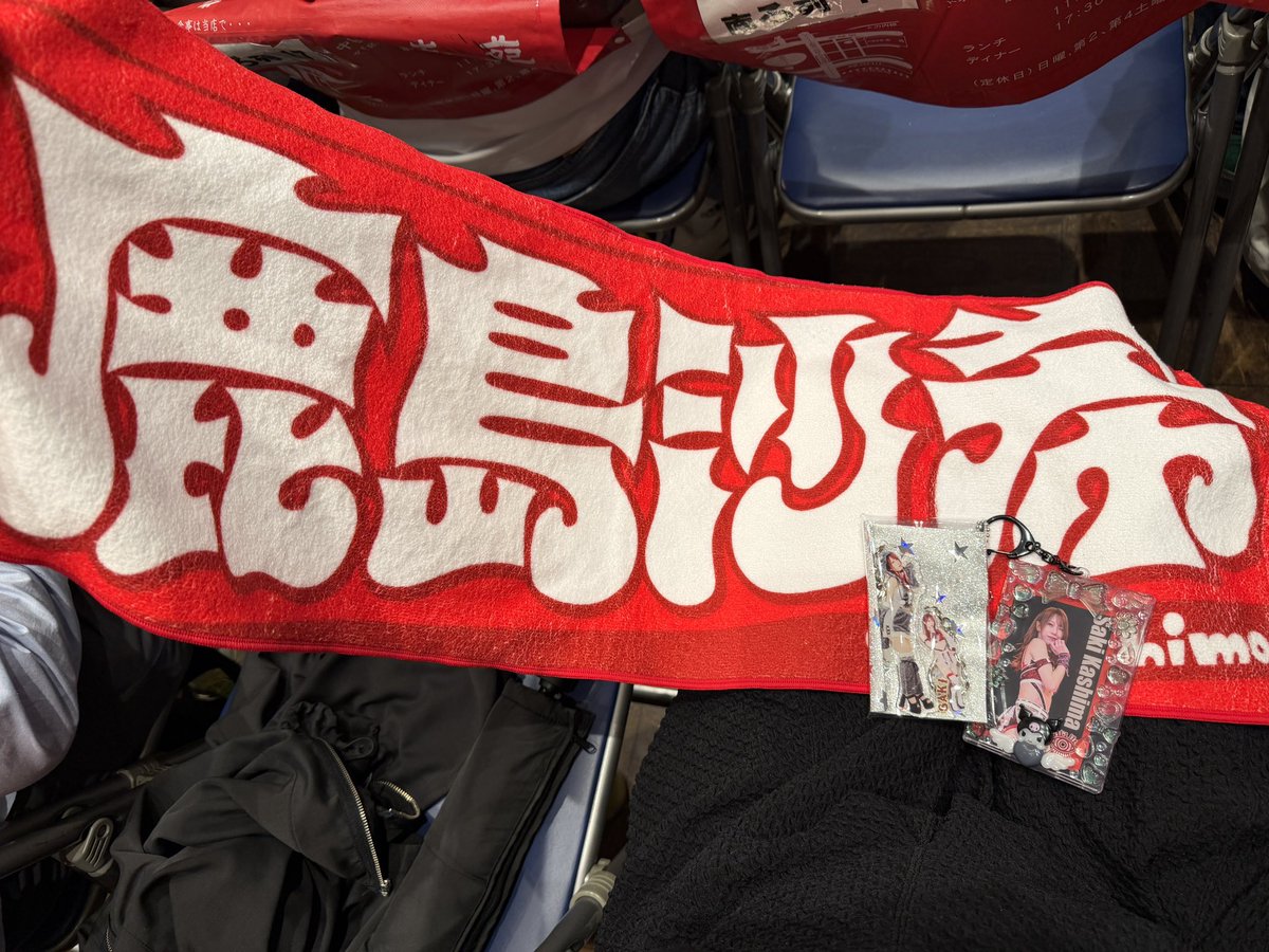 _miyako37_'s tweet photo. 今日は沙希たんのラストの試合だったので奮発して初のアリーナ席🫶🏻
普段より近い席だから皆のコスチュームの細部まで見れて新たな発見もあって良かった🥰
沙希の試合は最後桃にチェンジした後、そろそろ最後が近いと悟ってからずっと泣いてしまった🥹
#鹿島沙希
#STARDOM
#スターダム https://t.co/JhCC2L060r