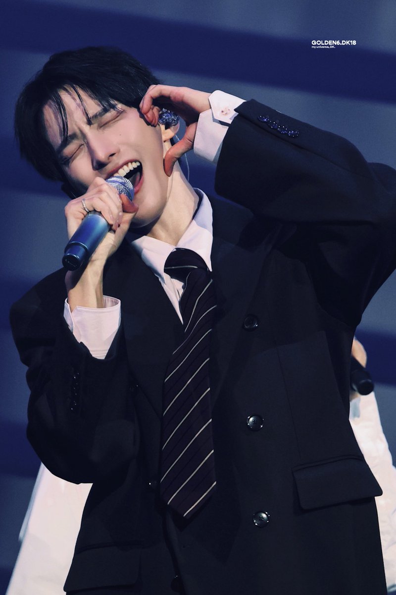 りなりー tweet media