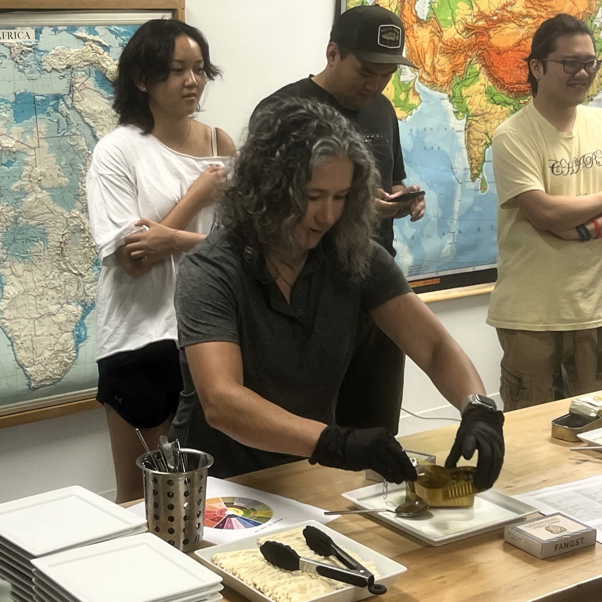 sustainbiomtrls's tweet image. Wine Lab owner, Katie Pritchard, welcomed the Packaging and Culture class for a hands-on, curated, tinned seafood tasting. Students explored the varying packages - not just for shelf life, but as culinary identities! Learning never tasted so good!

#VT #SBIO #PackagingAndCulture