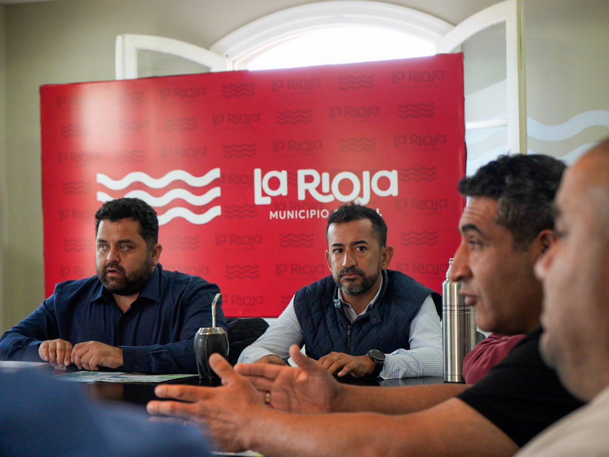 turquitomenem's tweet photo. Visitamos @Munilarioja para planificar distintos eventos a desarrollarse en la Ciudad capital en las próximas semanas. Un placer compañero @ChDanielRomero hacerlo de manera integral y los principales beneficiados sea la comunidad. https://t.co/YmyjQXsKJj